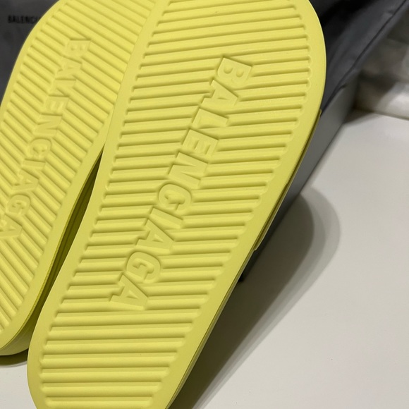 BALENCIAGA Logo Sport Slide (Yellow) - Picture 6 of 17